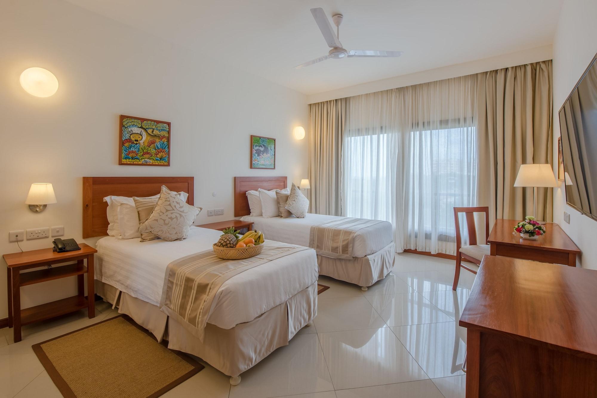 Sea Cliff Court Hotel & Luxury Apartments ダル・エス・サラーム エクステリア 写真