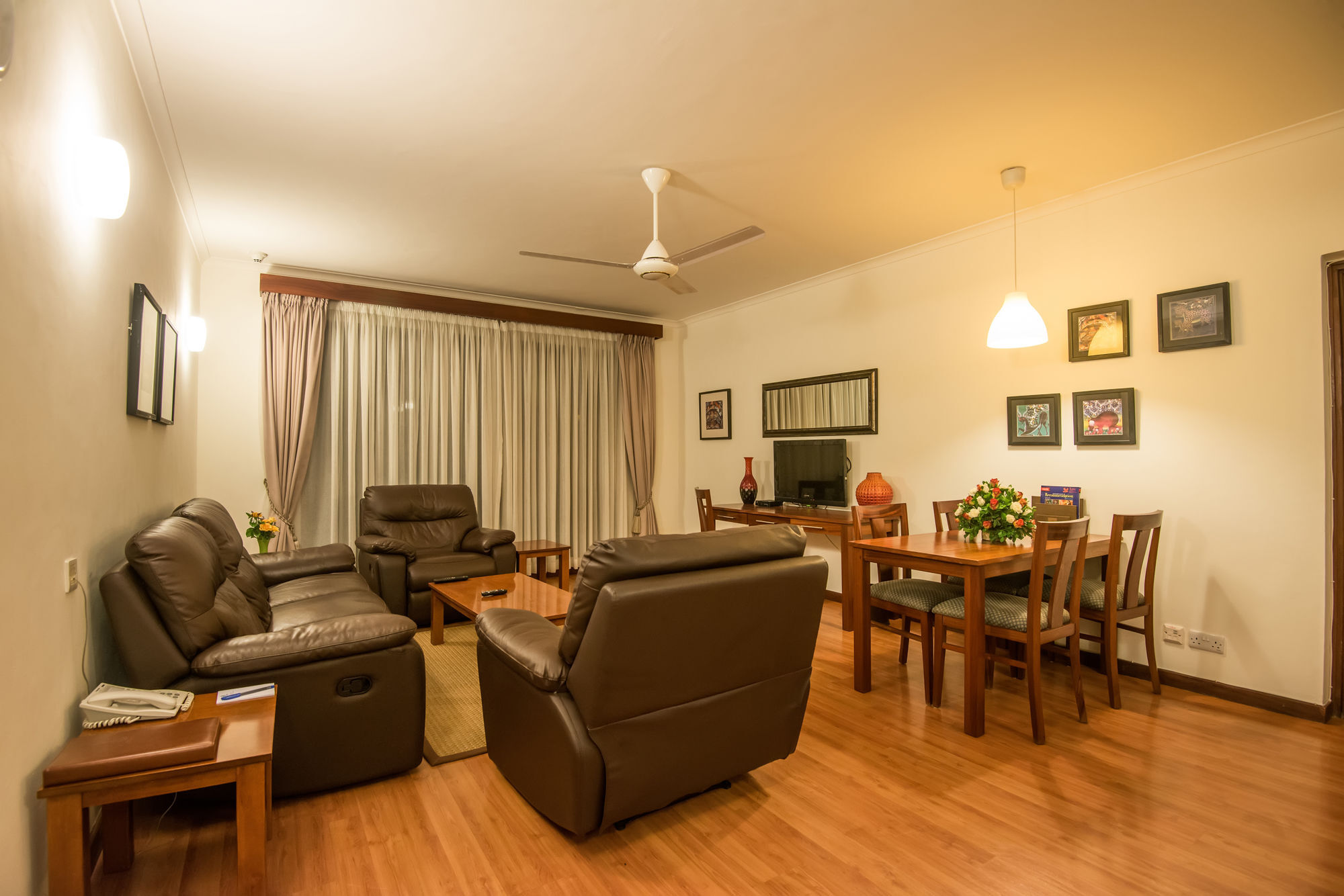 Sea Cliff Court Hotel & Luxury Apartments ダル・エス・サラーム エクステリア 写真