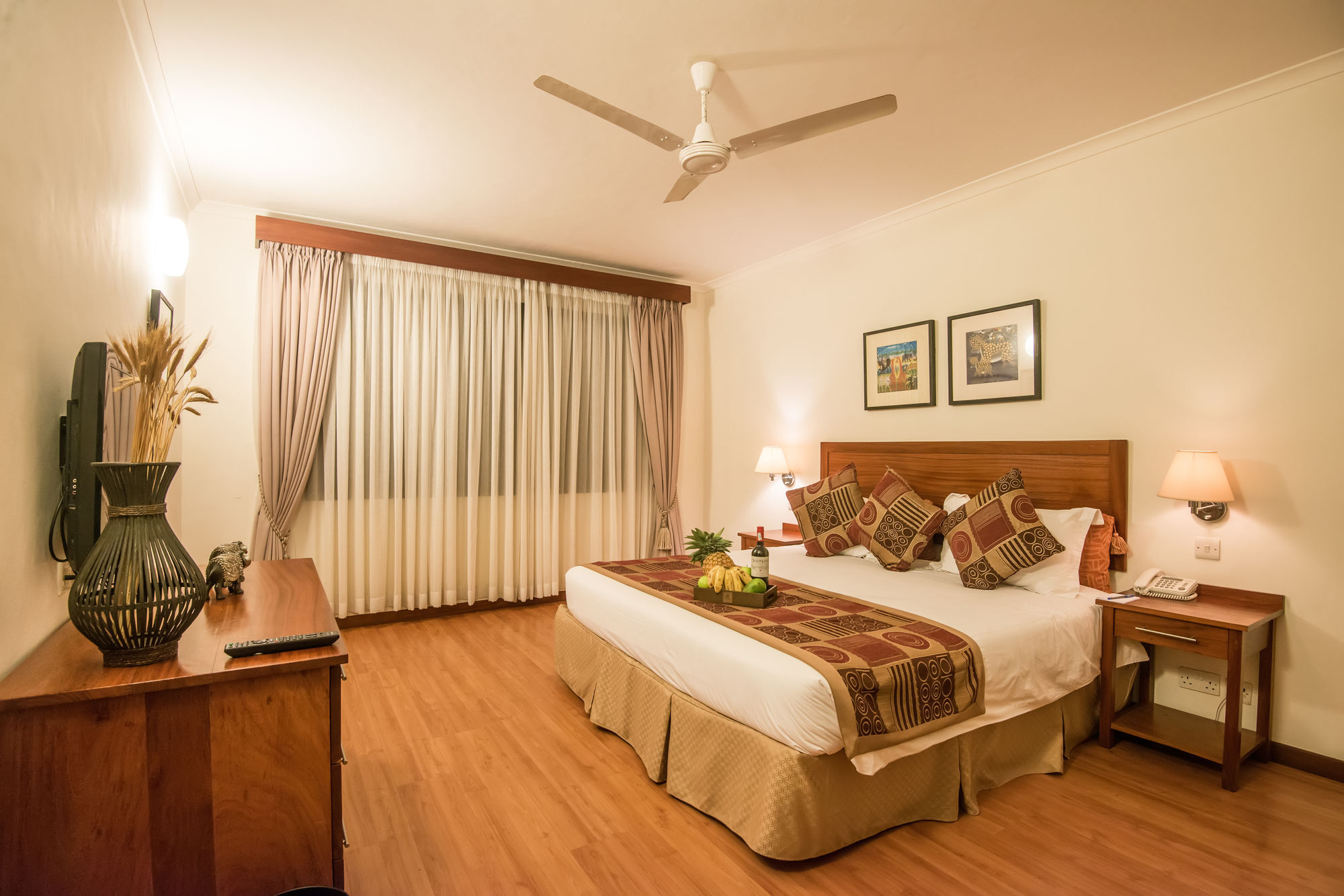 Sea Cliff Court Hotel & Luxury Apartments ダル・エス・サラーム エクステリア 写真