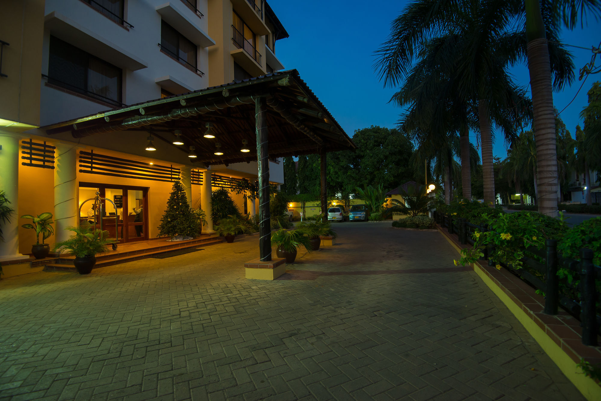 Sea Cliff Court Hotel & Luxury Apartments ダル・エス・サラーム エクステリア 写真