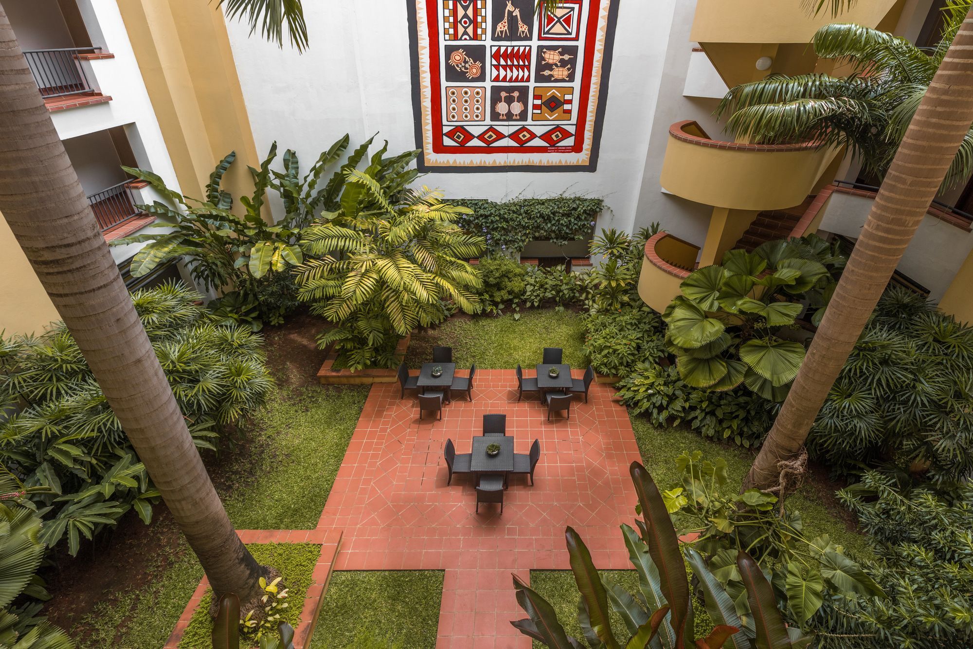 Sea Cliff Court Hotel & Luxury Apartments ダル・エス・サラーム エクステリア 写真