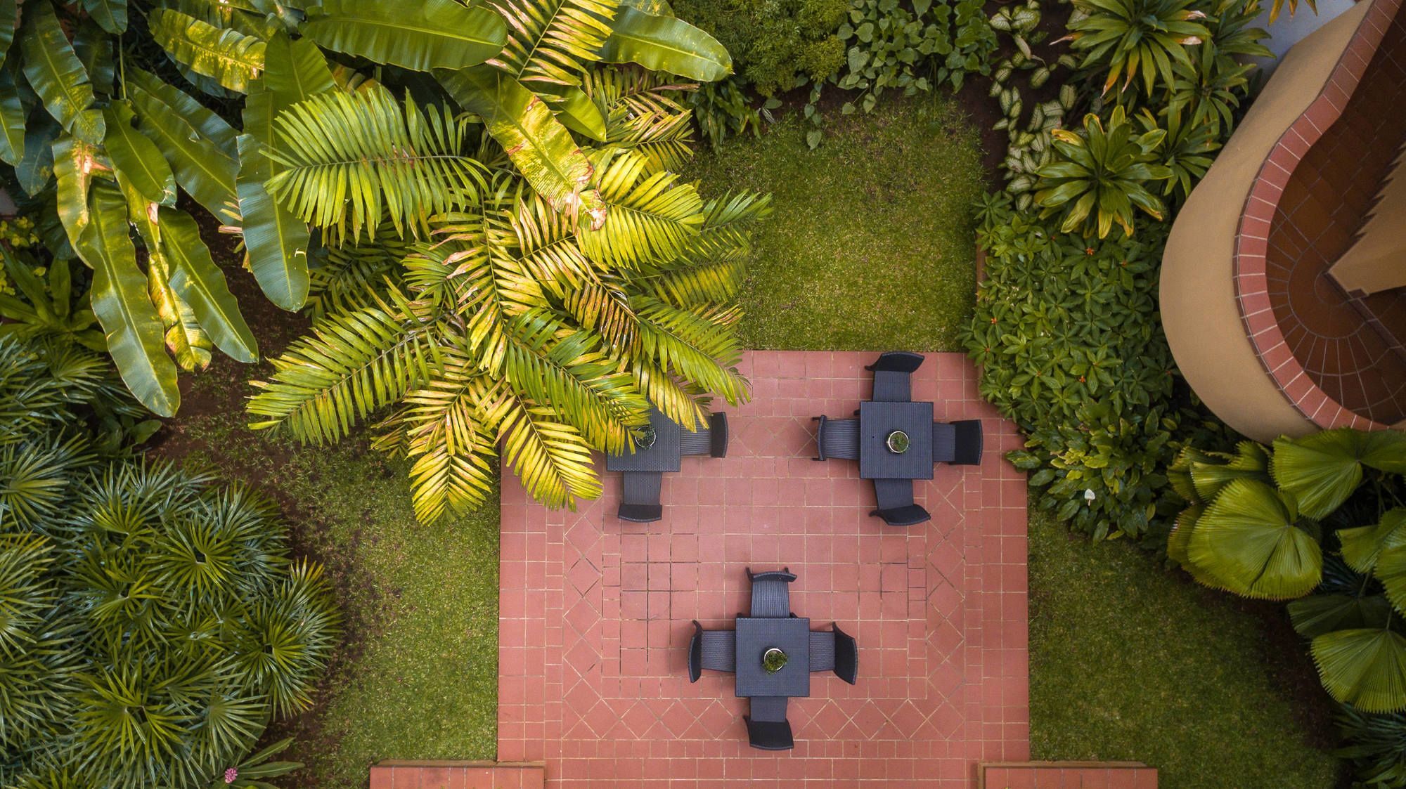Sea Cliff Court Hotel & Luxury Apartments ダル・エス・サラーム エクステリア 写真