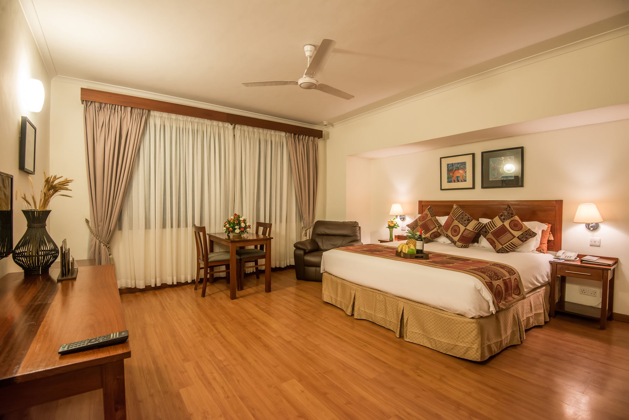 Sea Cliff Court Hotel & Luxury Apartments ダル・エス・サラーム エクステリア 写真