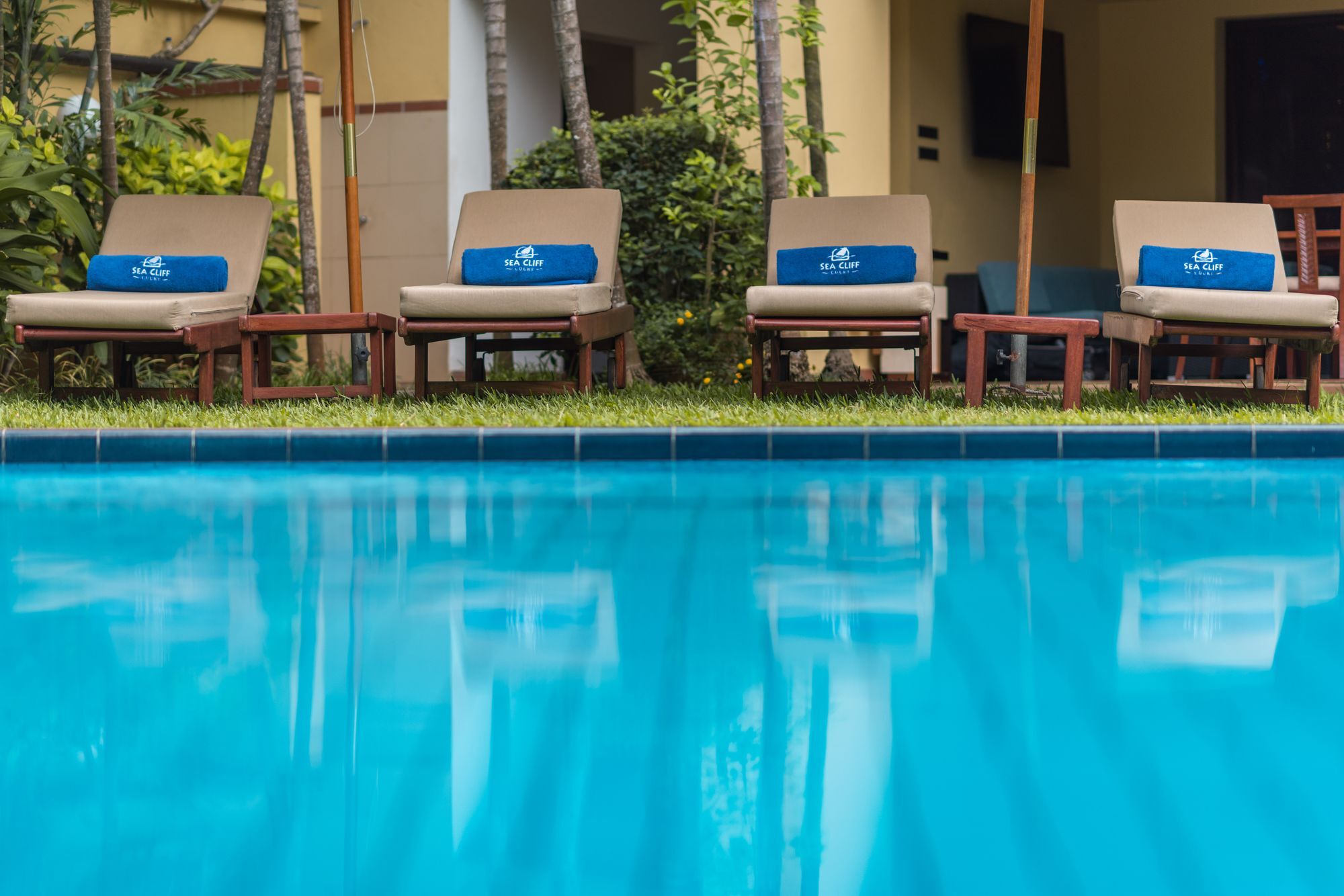 Sea Cliff Court Hotel & Luxury Apartments ダル・エス・サラーム エクステリア 写真
